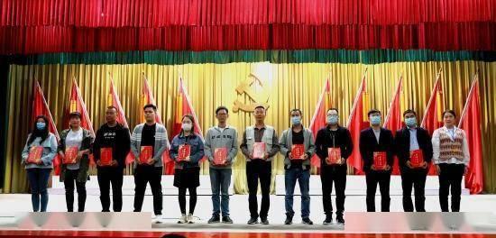 二十年前的一场屠杀,因为贫穷,八十万人失去生命,人性的黑暗
